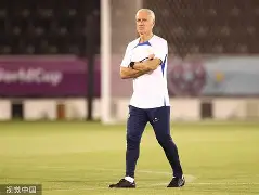 上海海港3比2中央海岸水手